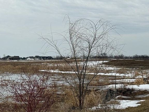 4th image of 5975 N Meade St