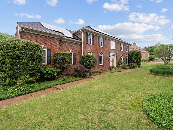 4th image of 1014 Lexington Dr