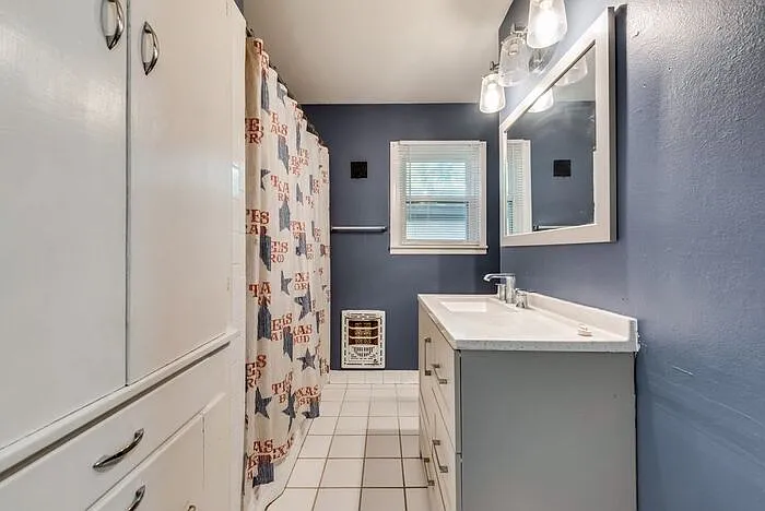 1014 W Belden St — Photo 12
