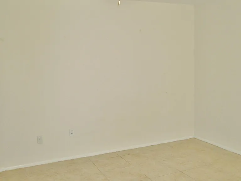 3261 Beach View Way — Photo 16