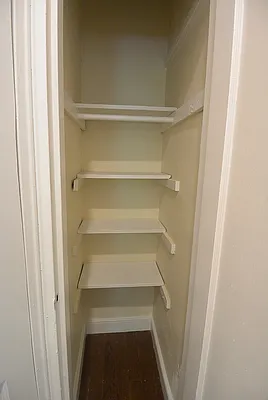 Rented by City Connections Realty | media 8