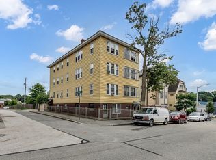 10 Imperial Rd, Worcester, MA 01604