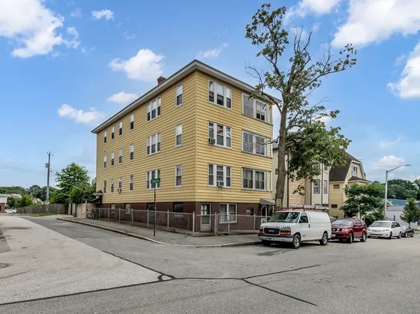 10 Imperial Rd, Worcester, MA 01604