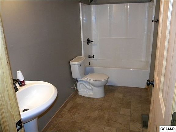 4th image of 1766 Kivett Dr