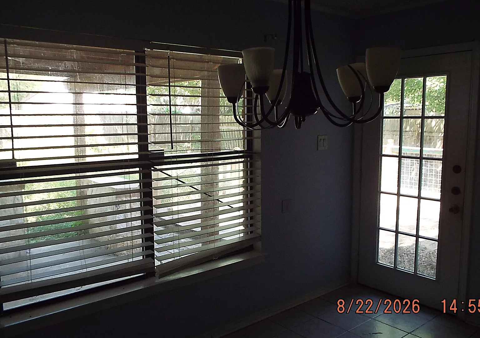 3 bed, 1614 sqft, $1,900 — Photo 4