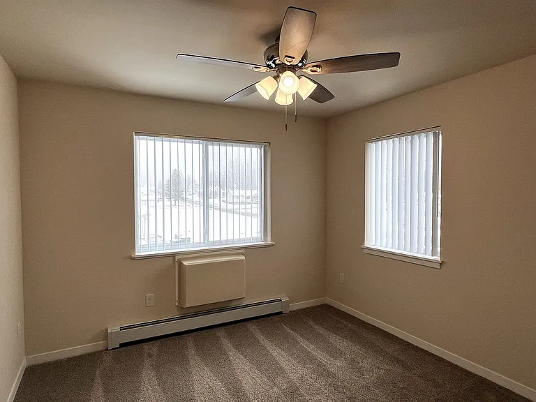 713 Caroline St — Photo 108