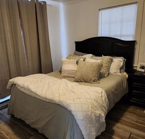 2505 Fentress Ave — Photo 6
