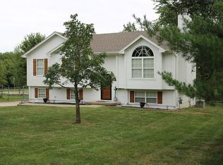 15703 Terry Ave, Belton, MO 64012