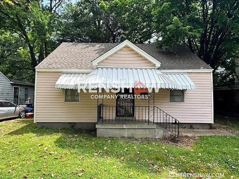 1580 Hugenot St — Photo 12