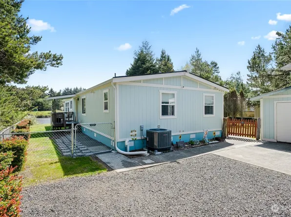 766 Cardinal Avenue NE, Ocean Shores, WA 98569