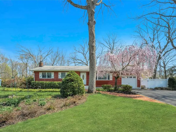 23 Flicker Drive, Middle Island, NY 11953