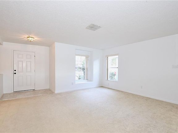 5th image of 13874 Carolina Laurel Dr