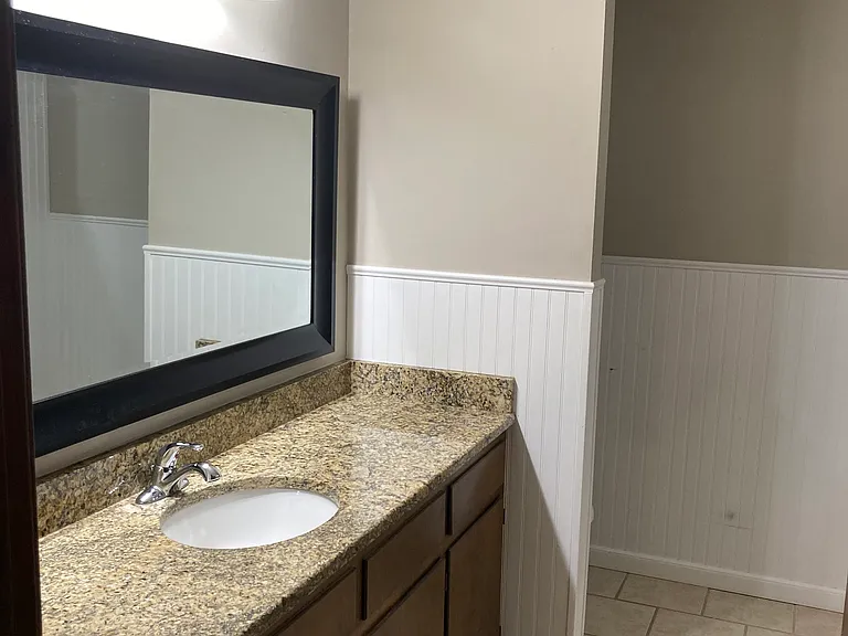 4601 Randolph Rd — Photo 21