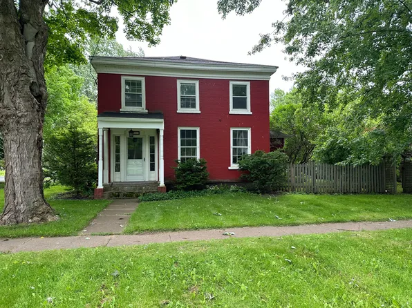 201 S Broad St, Sackets Harbor, NY 13685