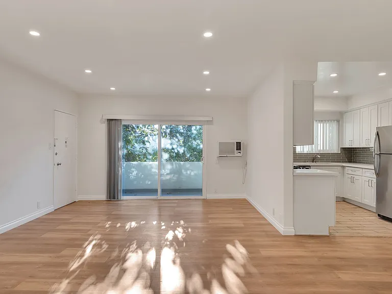 8588 Horner St — Photo 13