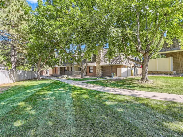 15593 E Wyoming Drive #D, Aurora, CO 80017