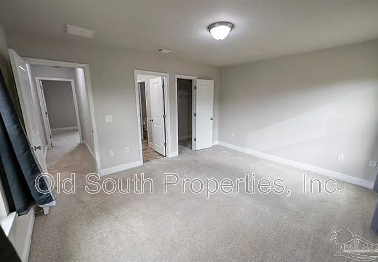 1060 Bretts Way — Photo 15