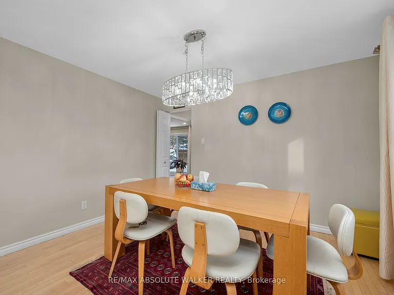 1849 Montereau Ave — Photo 9