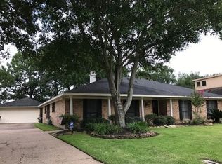 1110 Shakespeare Dr, Beaumont, TX 77706