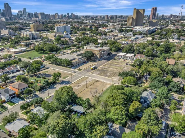 4300 Worth St, Dallas, TX 75246