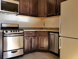 Rented by Hillel Realty Group