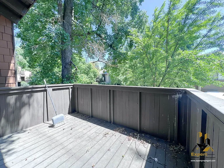 887 Woodside Ln E #3 — Photo 7