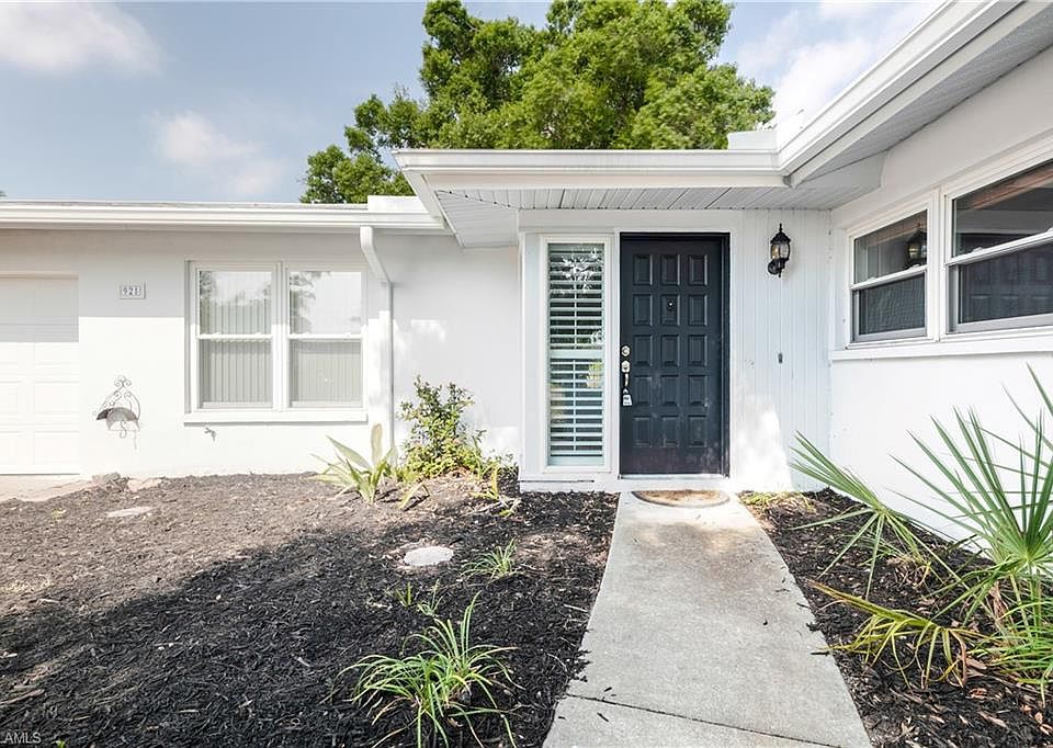 1st image of 921 Glenn Ave