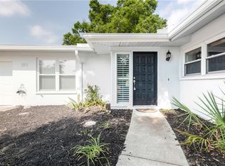 921 Glenn Ave, Lehigh Acres, FL 33972