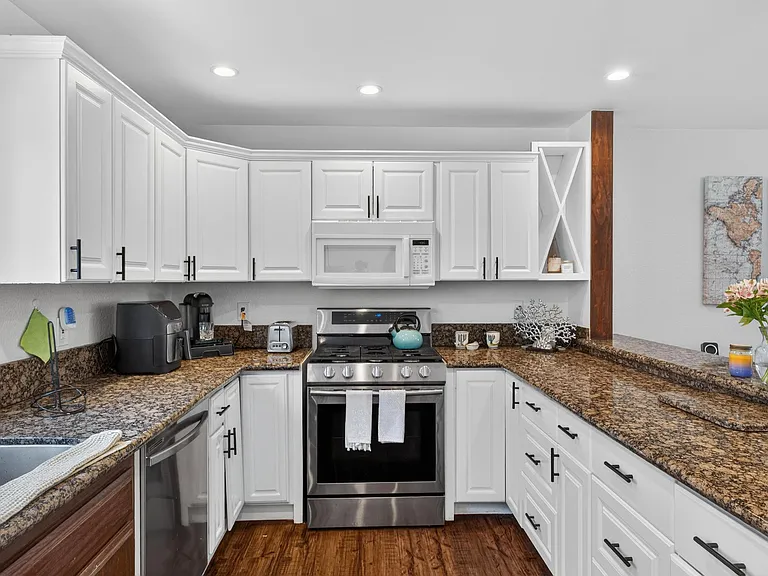 15111 Freeman Ave #72 — Photo 8