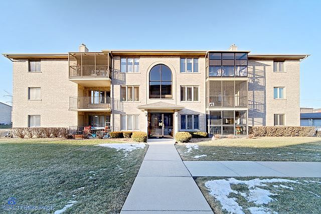 1st image of 13950 S Lavergne Ave APT 910