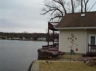 99 Shady Ln, Jackson, MI 49201