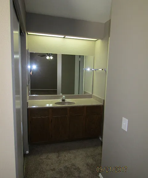2035 S Elm St #204 — Photo 14