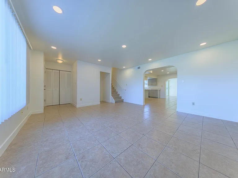 4558 N 15th Ave — Photo 7