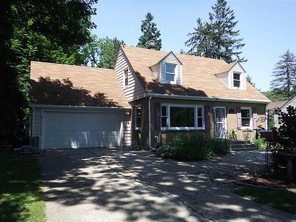 2nd image of 5406 Woodbine Dr