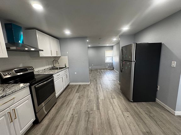 3rd image of 10 Division St #2