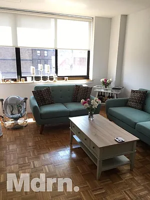 Rented by Mdrn Residential | media 23