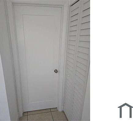 2nd image of 1668 Sunrise Blvd