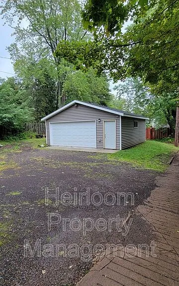 2320 E 2nd St #1 — Photo 11