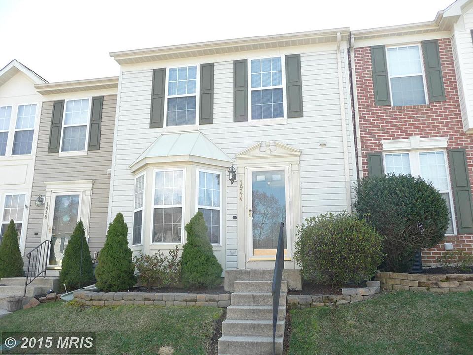 1st image of 1944 Laurel Oak Dr