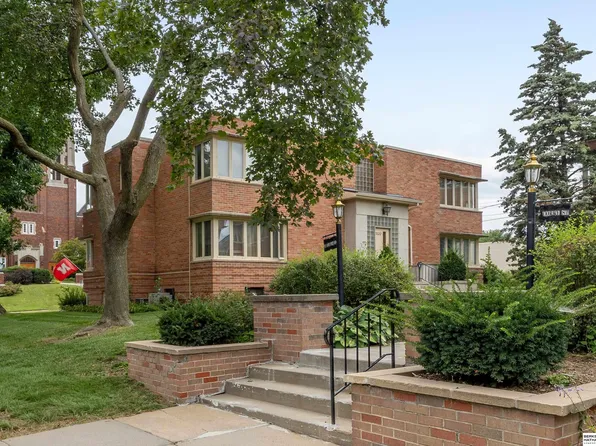 5322 Corby St APT 10, Omaha, NE 68104