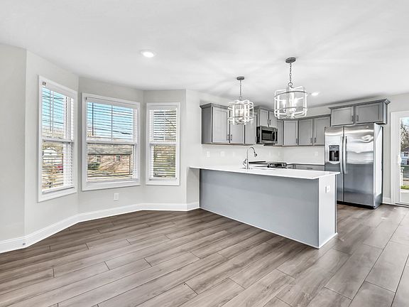 5th image of 103 Quarry Point Dr