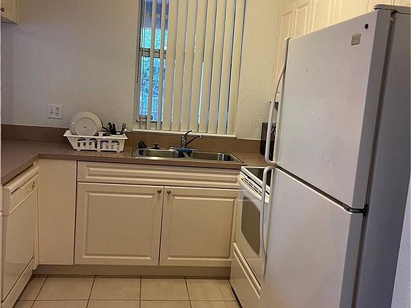 5th image of 6842 W Sample Rd #6842