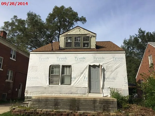 14567 Strathmoor St photo 1