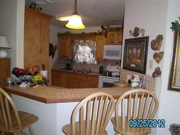 4th image of 1600 Cristin Dr