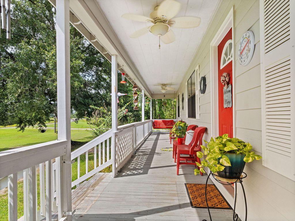 1096 Louisiana Ave #8, Leesville, LA - More