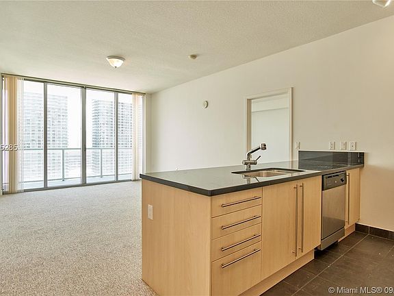 4th image of 1111 SW 1st Ave APT 2823E