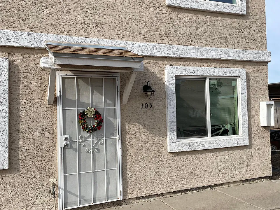 102 W 9th Pl #106