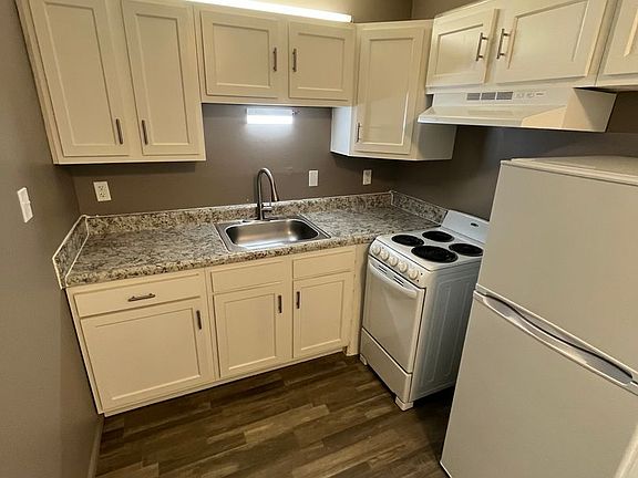 3rd image of 3600 Western Ave #123C