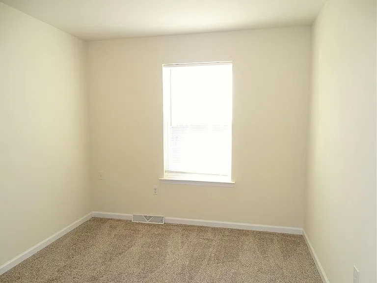 104 Park Place Cir — Photo 16