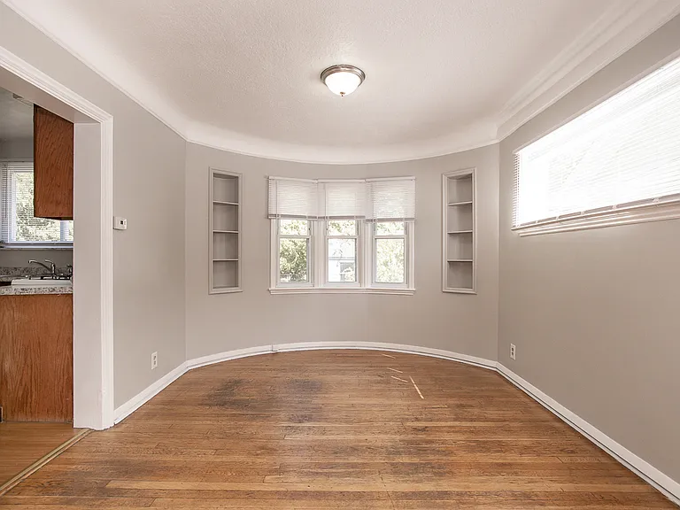 18121 Hiller Ave — Photo 7